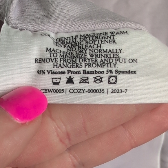 Cozy Earth Classic Bamboo Pajama Set with Collared Top. NWT. XXXL. - Picture 12 of 13